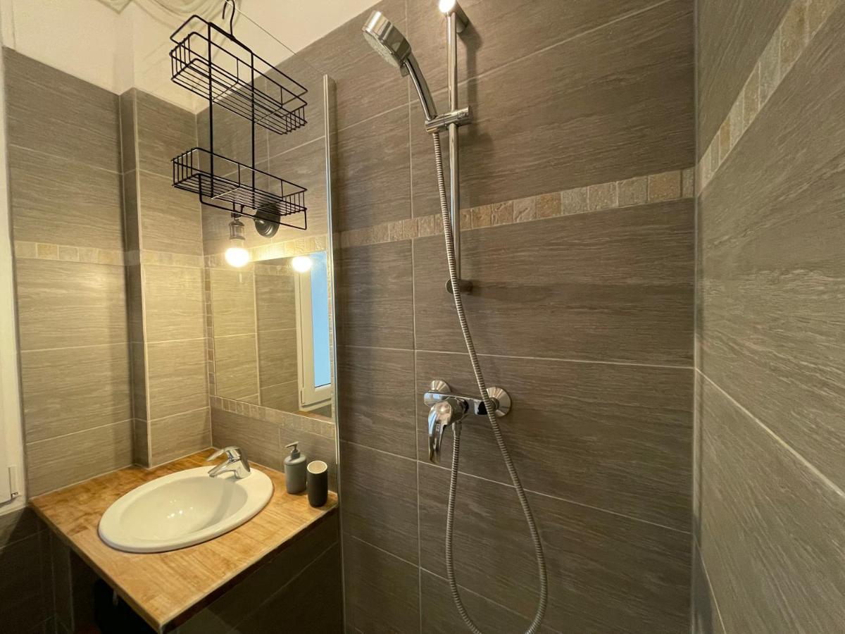 Nice Renting - Notre Dame - Cosy Loft Perfect View On The Roofs Εξωτερικό φωτογραφία